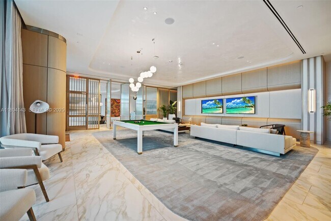 Building Photo - 900 N Ocean Blvd