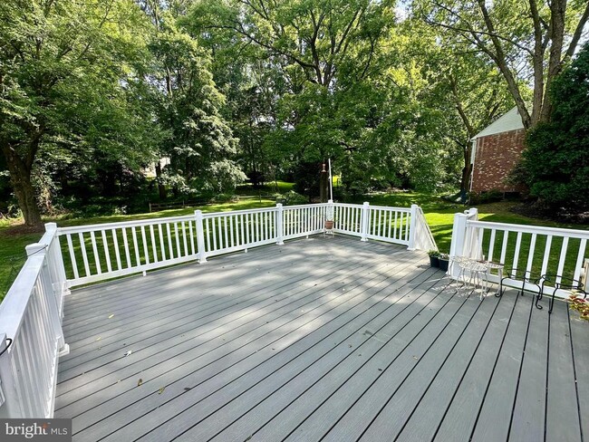 Building Photo - 1213 Forestville Dr
