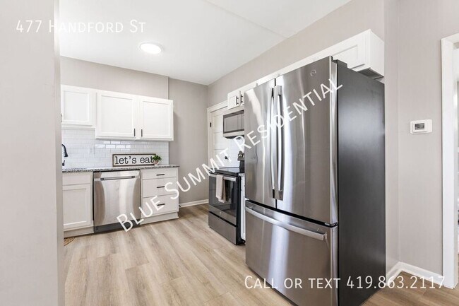 Building Photo - 477 Hanford St
