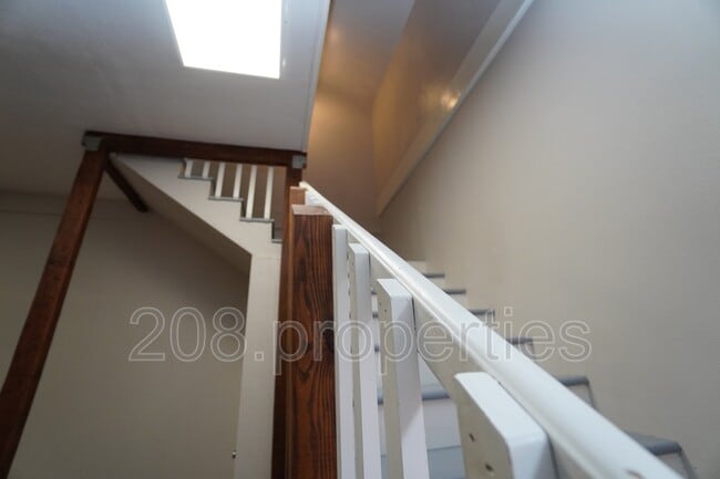 Building Photo - 1615 N 7th St