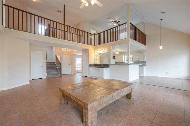 Building Photo - 703 Turtle Creek Dr