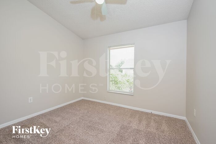 Building Photo - 7464 Little Pond Ct