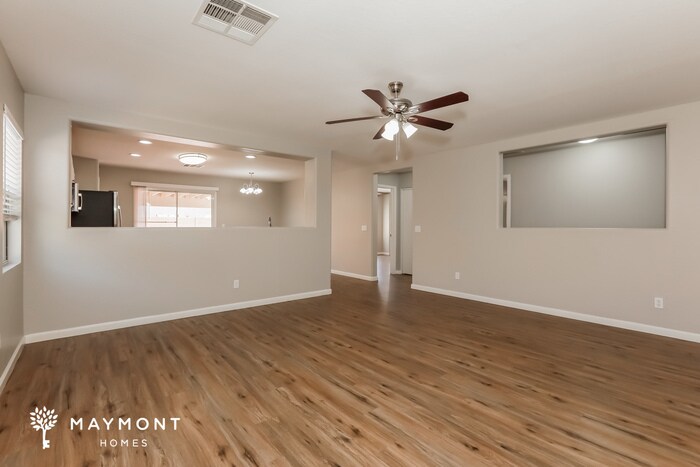 Building Photo - 2423 E San Manuel Rd