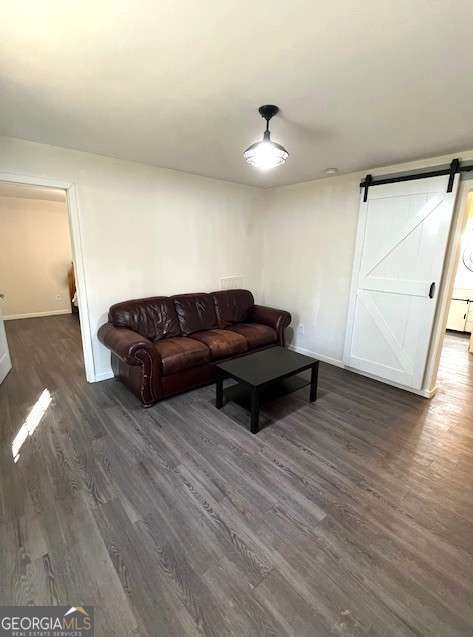 Building Photo - 5485 Mercedes Dr