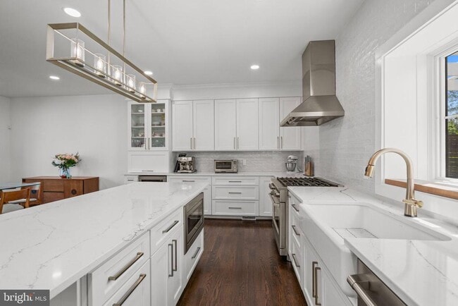 Building Photo - 6202 Massachusetts Ave