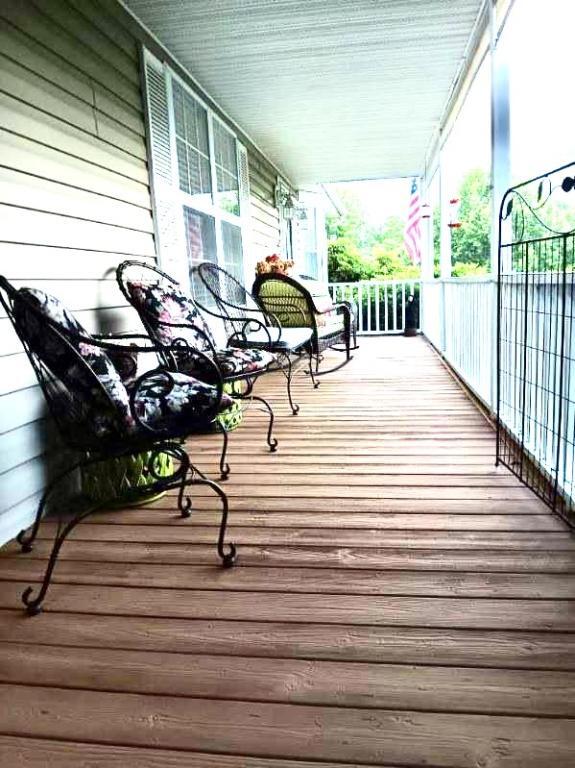 Building Photo - 144 Highview Dr