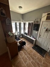 Building Photo - 1126 N Olden Ave