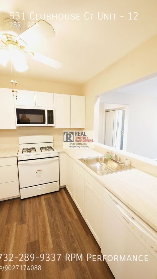 Building Photo - 531 Clubhouse Ct