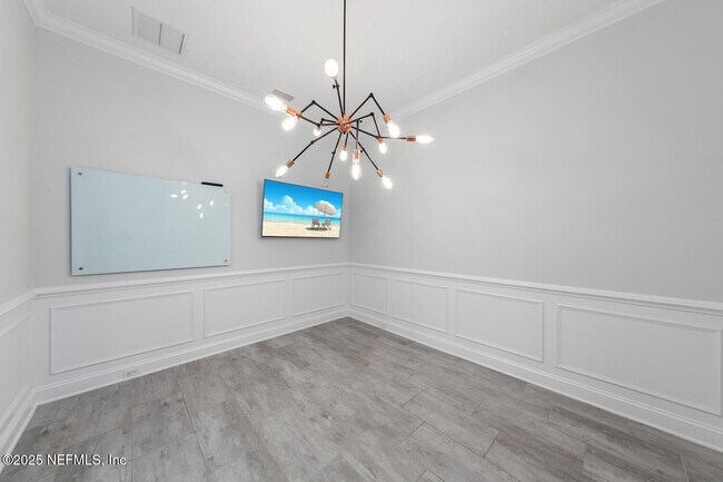 Building Photo - 264 Pine Haven Dr