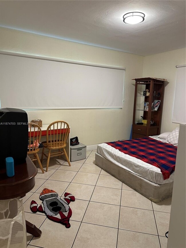 Building Photo - 1428 Hayes St