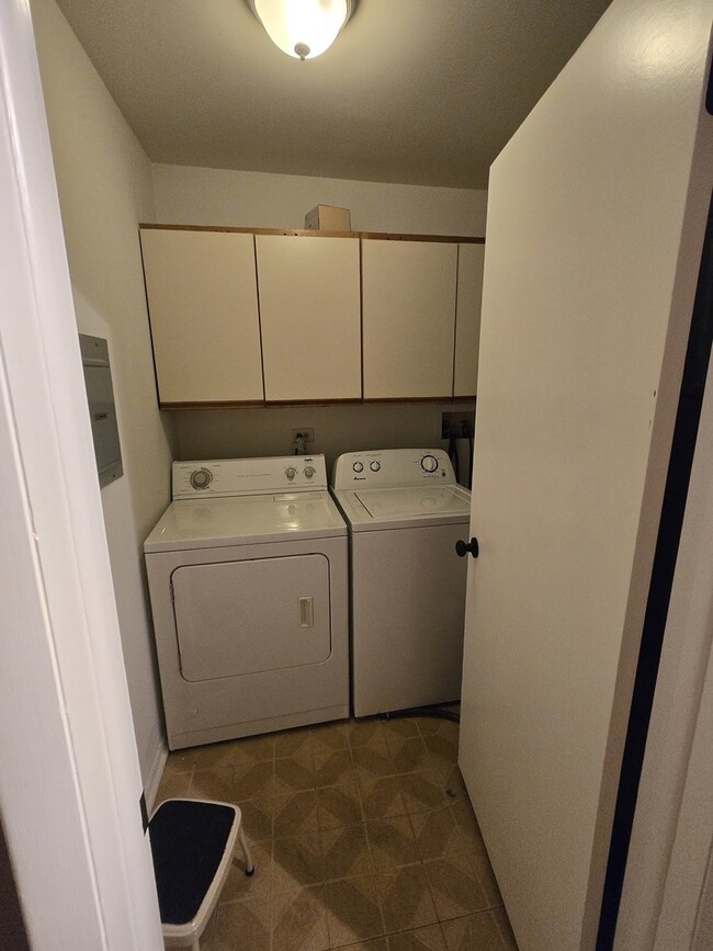 Building Photo - 314 Silverwood Ct