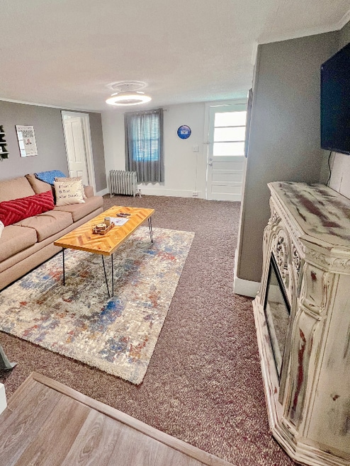 Building Photo - 123 Mortimer St