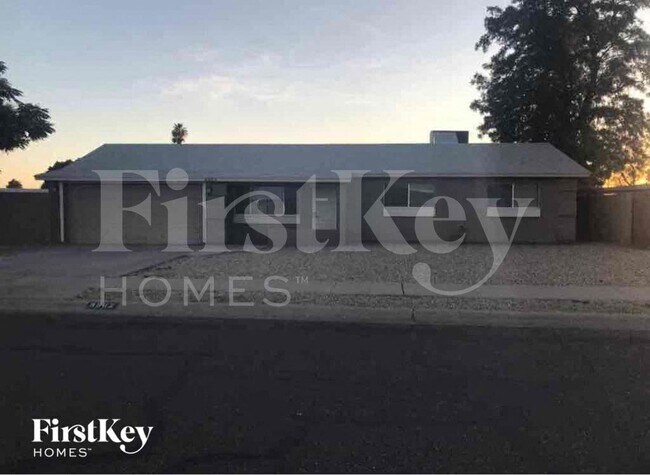 Building Photo - 8802 N 35th Dr