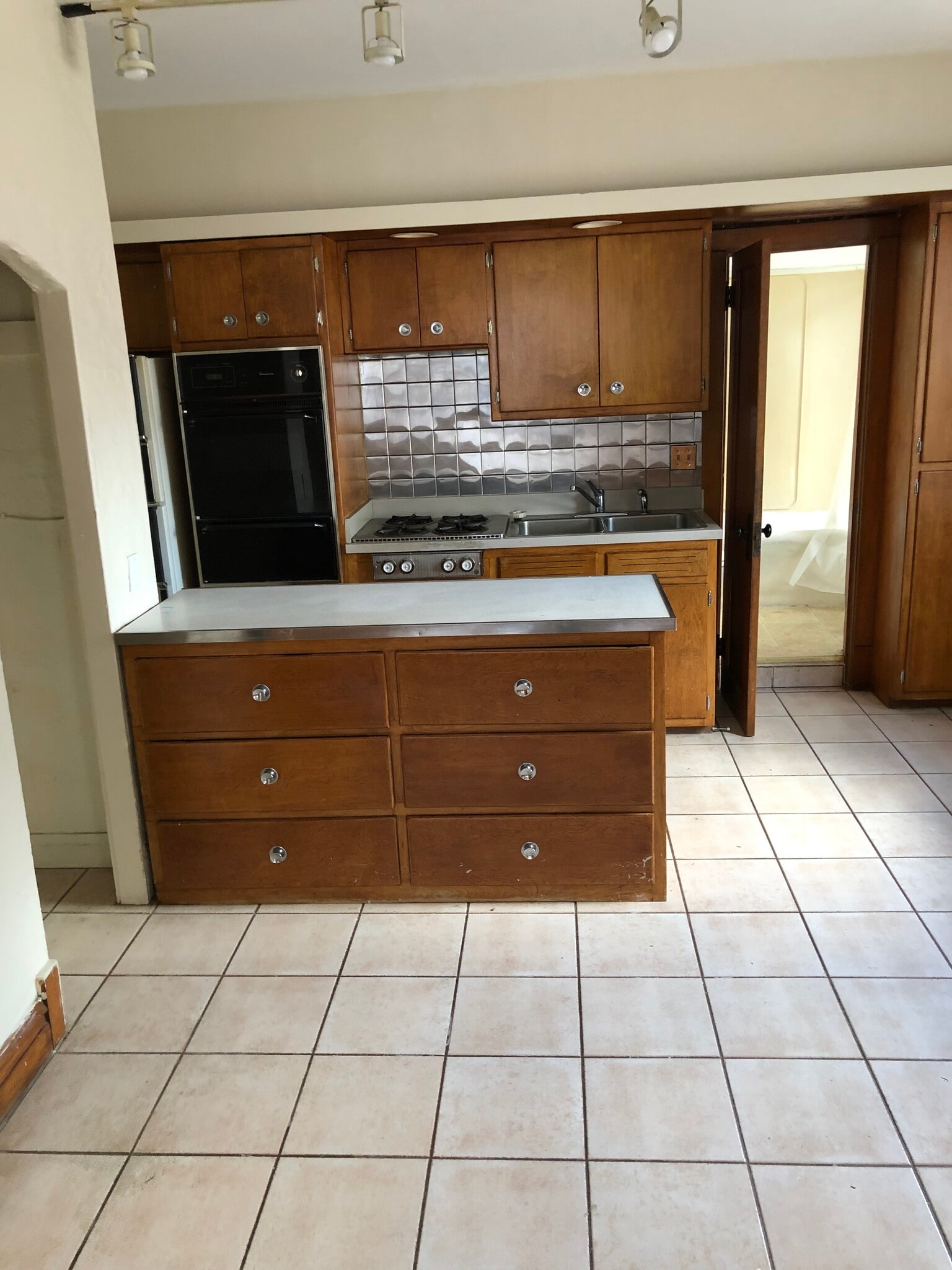 Built-in shelving storage and dresser space - 2346 122nd St