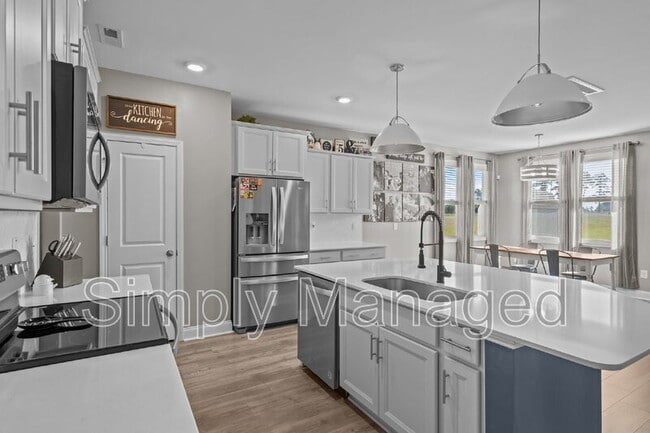 Building Photo - 124 Rocking Horse Ln