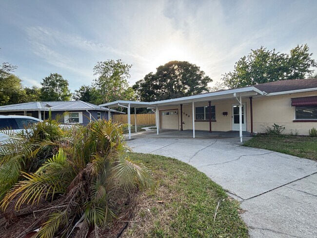 Building Photo - 5299 32nd Terrace N