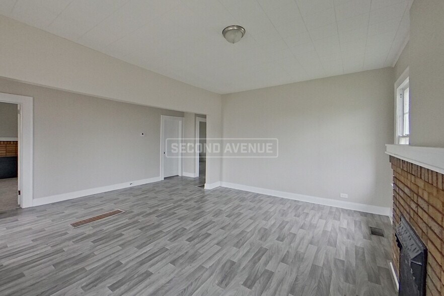 Building Photo - 916 Indiana St