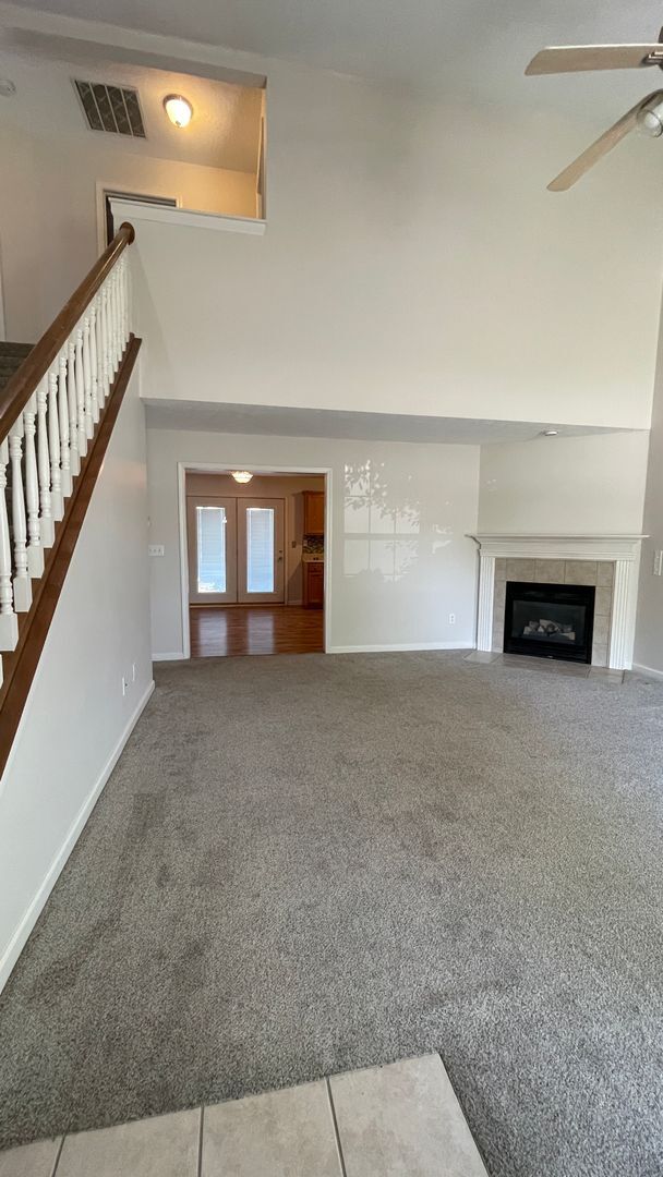 Building Photo - LAWN CARE/SNOW REMOVAL INCLUDED