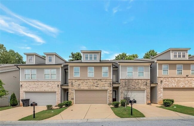 Building Photo - 378 Mulberry Row