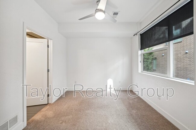 Building Photo - 3032 Wilson Ct