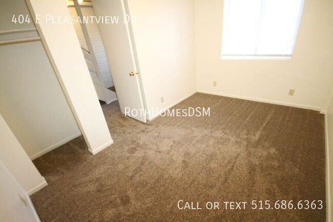 Building Photo - 404 E Pleasant Vw Dr