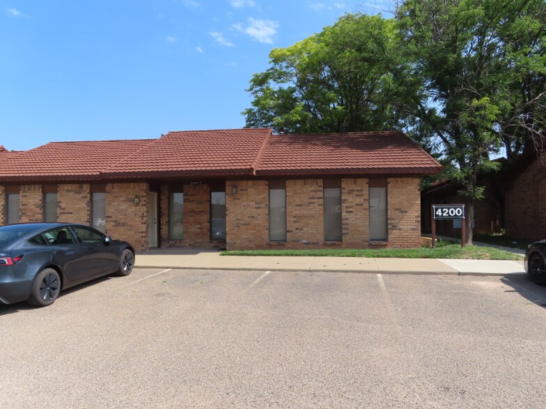 Primary Photo - 4343 Ridgecrest Cir