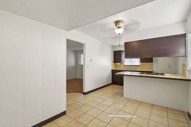 Building Photo - 5440 Viceroy Dr