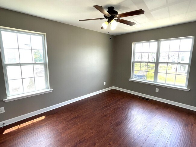 Building Photo - 262 Garrison Way