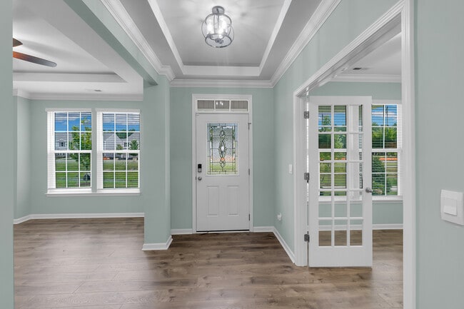 Building Photo - 1011 Yellowwood Aly