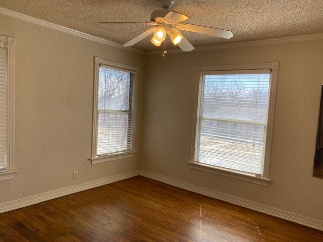 Building Photo - 3828 Collinwood Ave