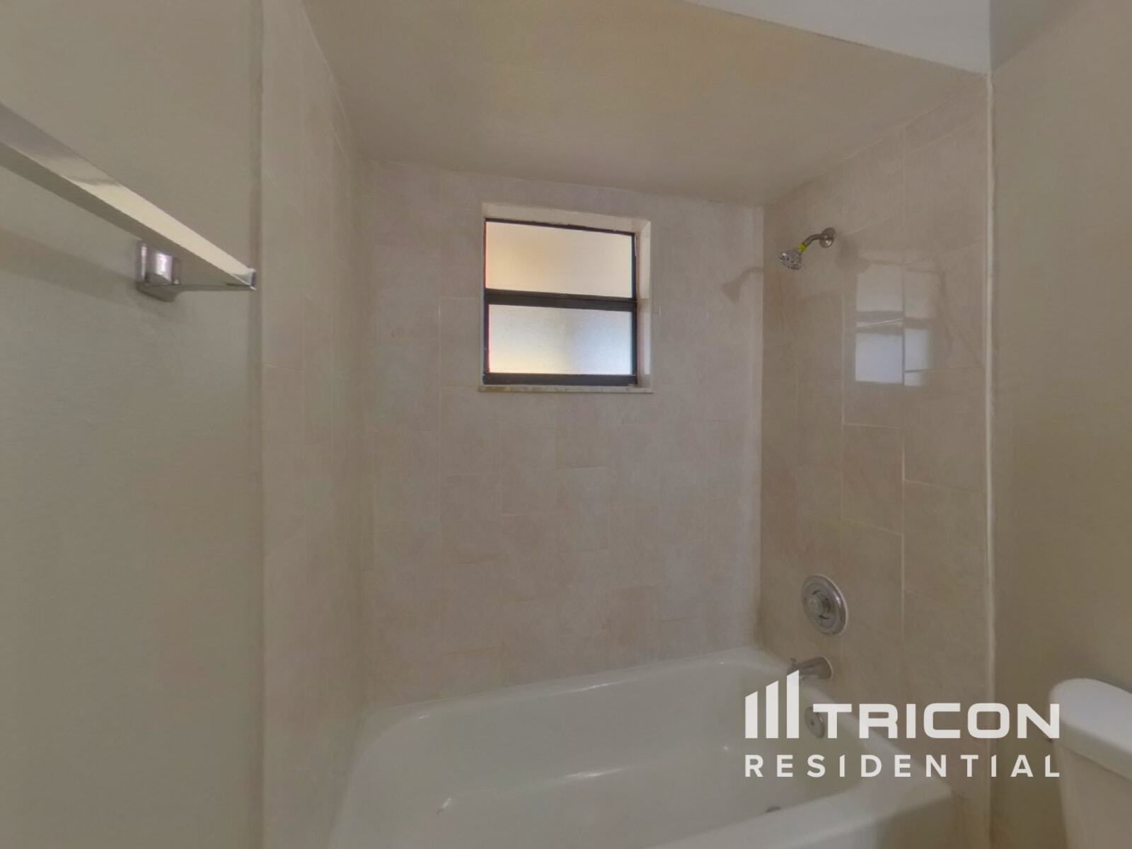 Building Photo - 2981 Snow Dr