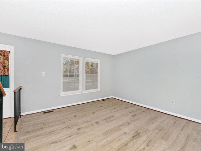 Building Photo - 408 Willow Hill Pl