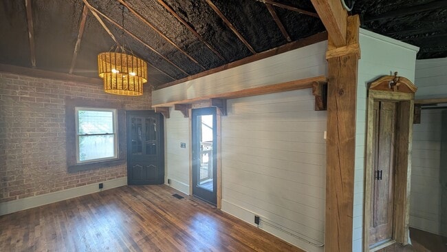 Building Photo - Completely remodeled Studio Home