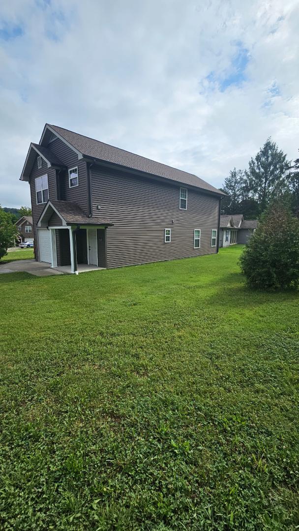 Building Photo - 6400 George Walter Way