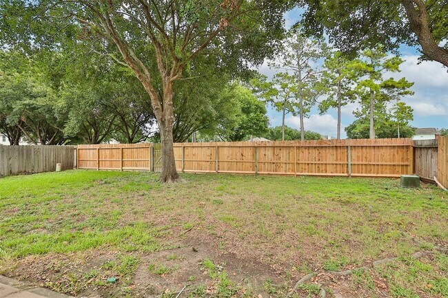 Building Photo - 11106 Wortham Gate Dr