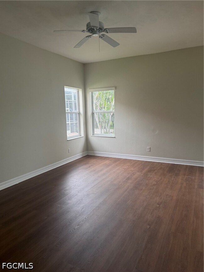 Building Photo - 614 SW 57th St