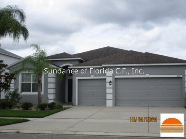 Building Photo - 3 car Garage Orange County  Beautiful home