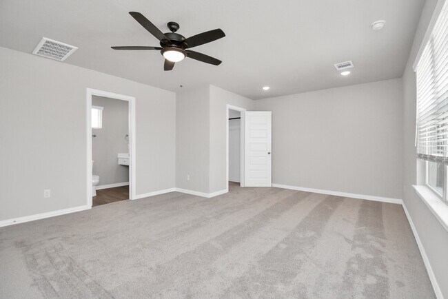 Building Photo - 27115 Bahia Grove Dr