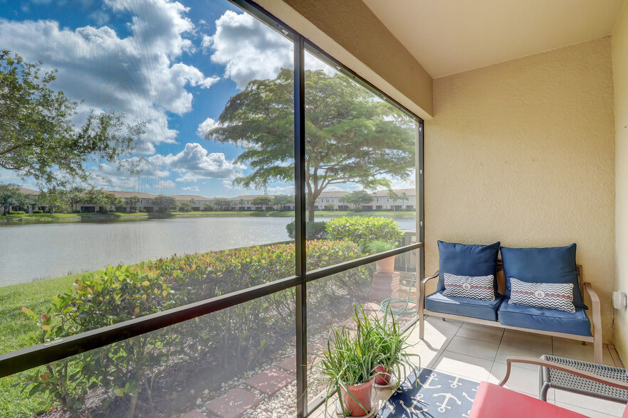 Building Photo - 3111 Cottonwood Bend