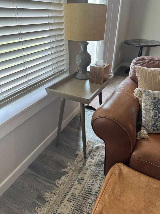 Building Photo - Furnished Hermiston Rental