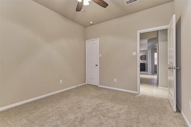 Building Photo - 106 Deer Crossing Ct