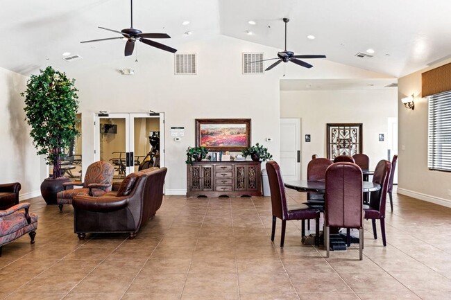 Building Photo - Bella Terrazza FURNISHED CONDO  --  Golf C...