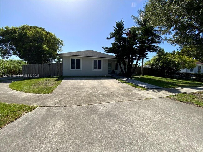 Building Photo - 30162 SW 159th Ave