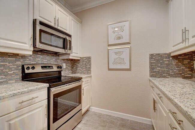 Building Photo - 5981 Monterra Club Dr