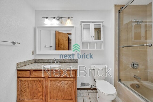 Building Photo - 21501 21st Ave W