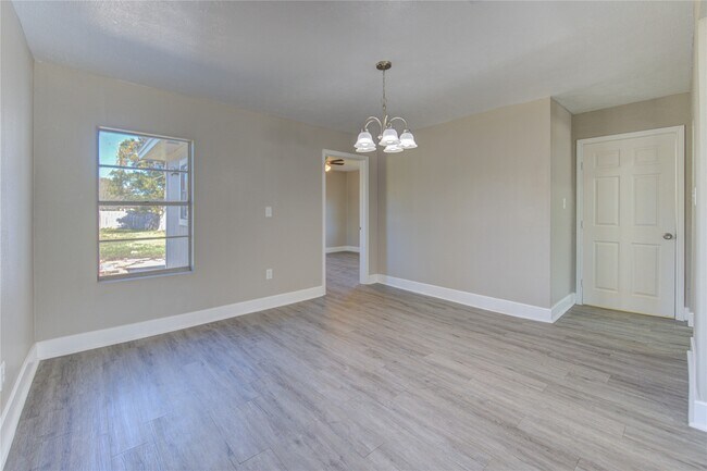 Building Photo - 3020 2nd Ave N