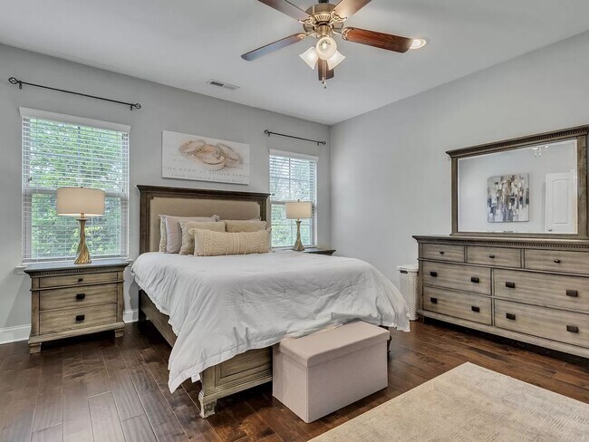 Building Photo - Luxury Bellevue Townhome in Harpeth Park