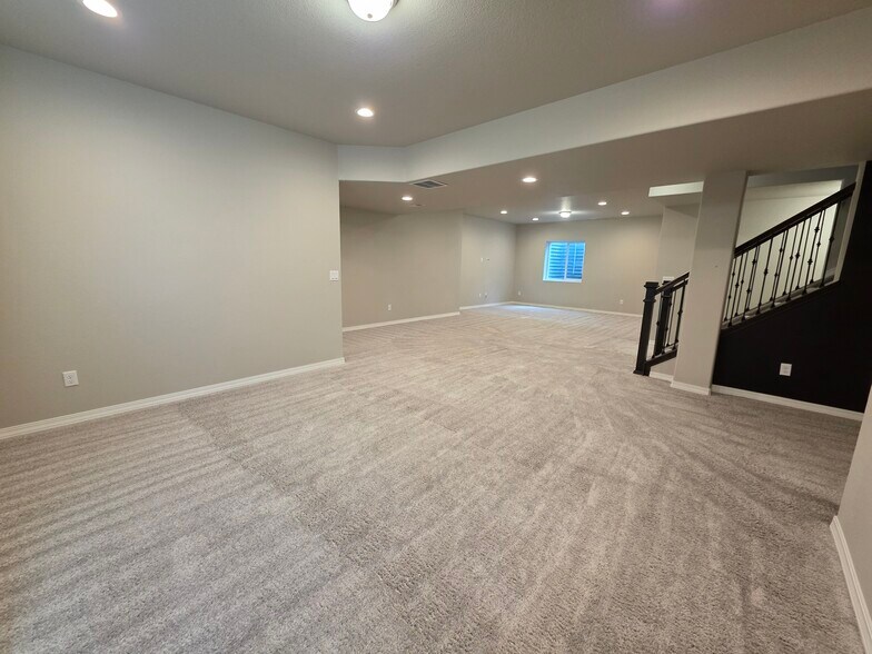 Building Photo - 10258 Sharon Springs Dr