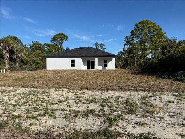 Building Photo - 1014 Lakeside Dr