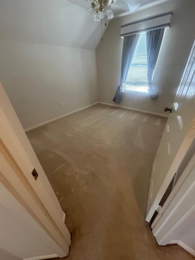 Building Photo - 6421 Austinville Dr